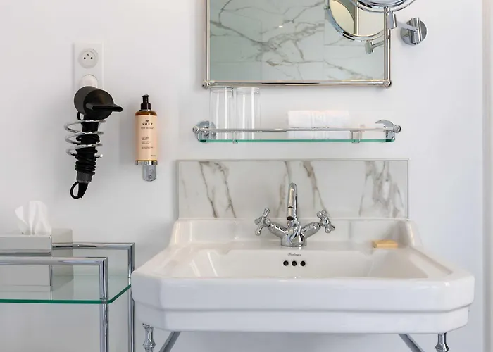 New Republique 호텔