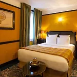 New Republique Hotel