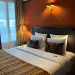 Hotel New Republique 4*