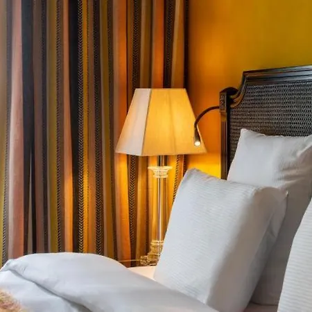 New République Hotel Paris