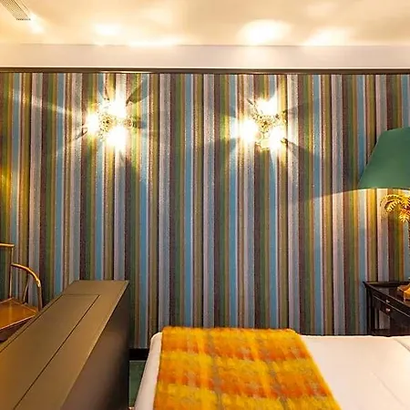 New Republique 4* Paris