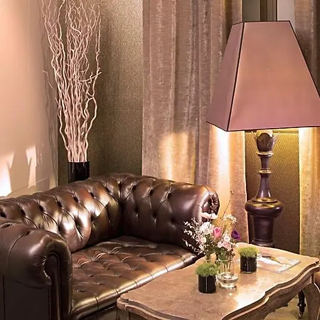 Hotel New Republique 4*