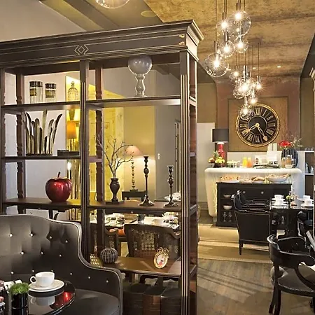 New Republique Отель 4*