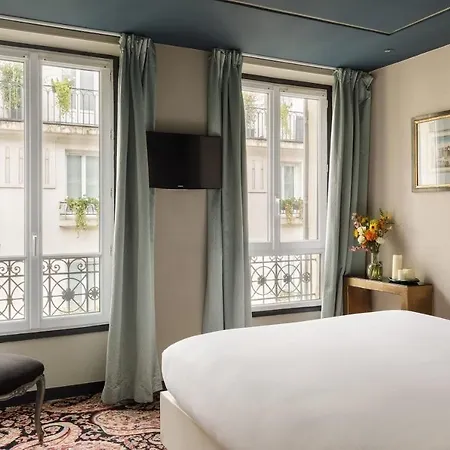 New Republique 4* Paris