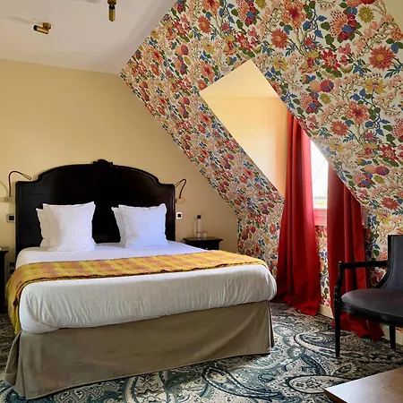 New Republique Hotel Paris