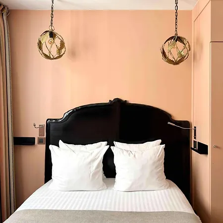 Hotel New Republique 4*