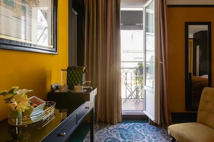 New Republique Otel 4*