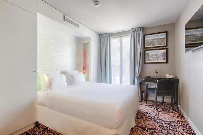 New Republique Paris