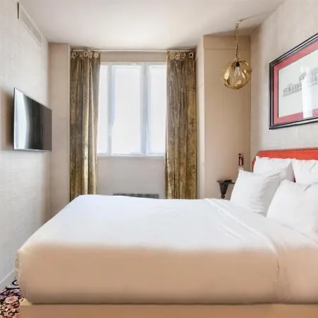 Szálloda New Republique