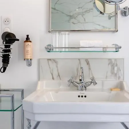 New Republique Szálloda 4*