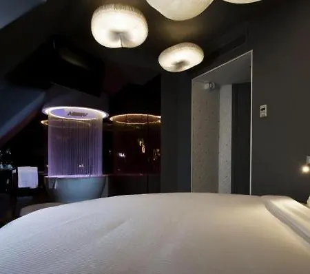 New Republique Szálloda