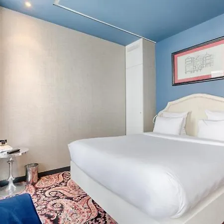 New Republique Hotel 4*