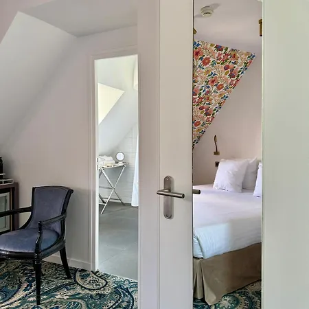Hotel New Republique 4*
